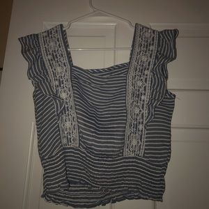 Cropped American eagle shirt